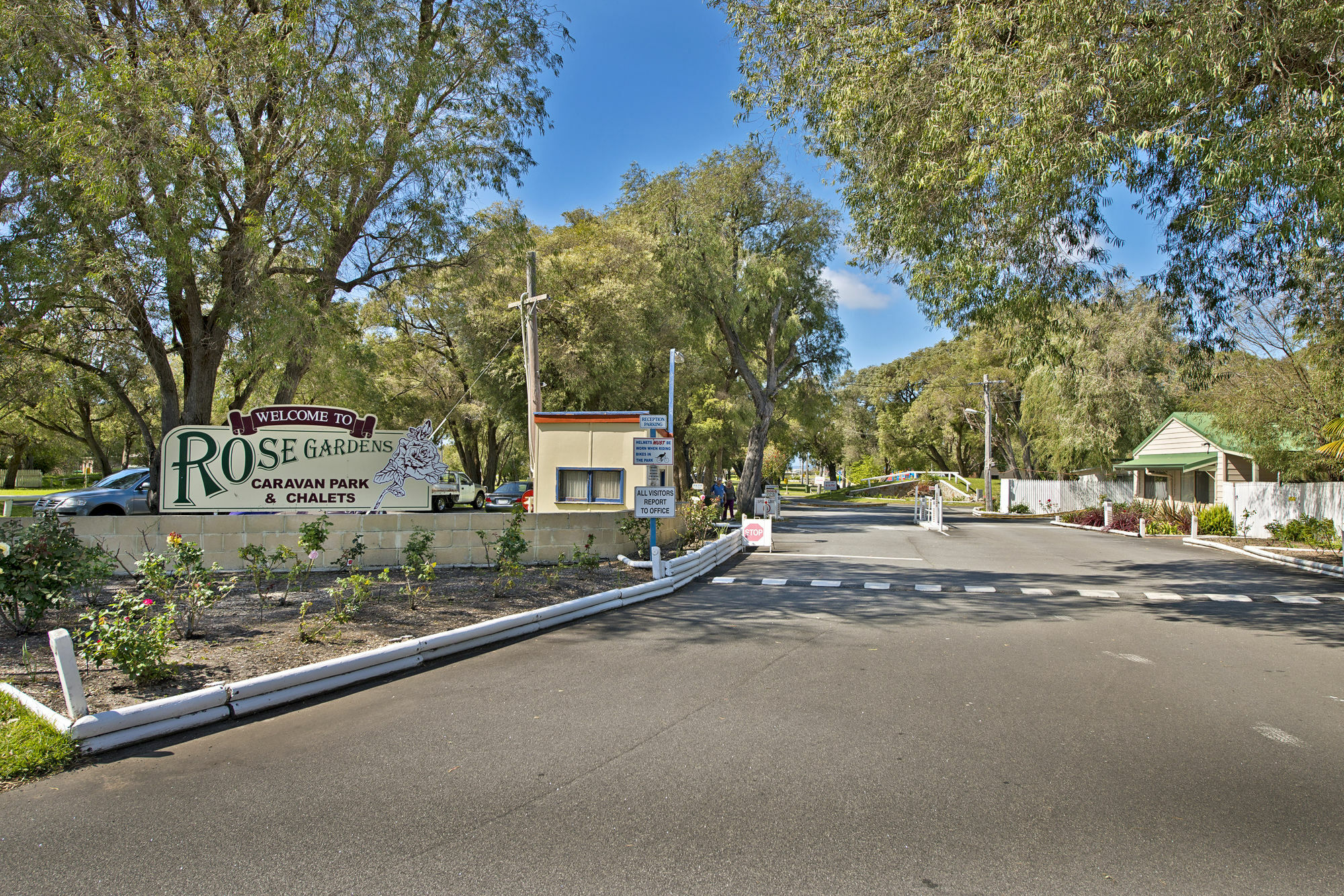 Acclaim Rose Gardens Beachside Holiday Park アルバニー エクステリア 写真