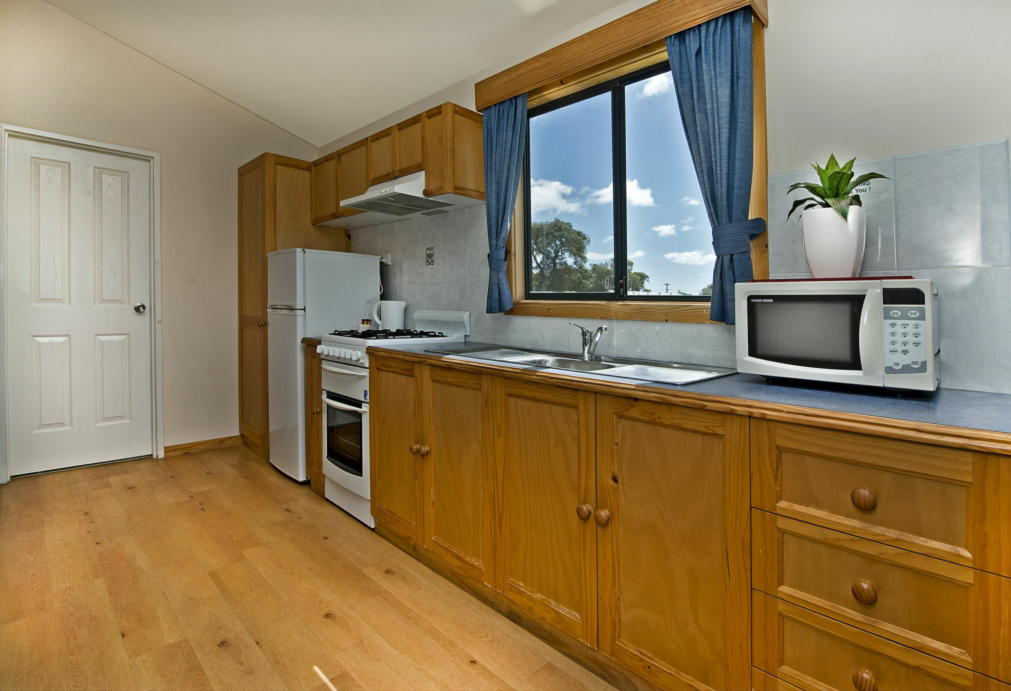 Acclaim Rose Gardens Beachside Holiday Park アルバニー エクステリア 写真